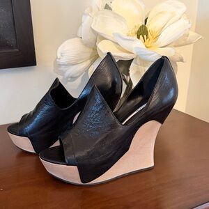 Camilla Skovgaard Black Leather Peep-Toe Wedges with Nude Platform - Women